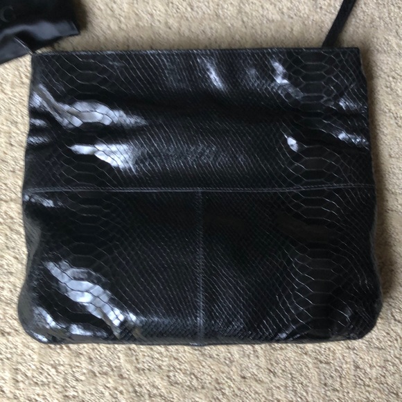 Rock & Republic snakeskin clutch - Picture 7 of 8